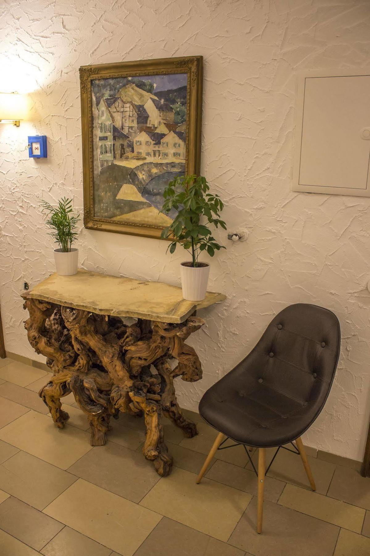ホテル Raffelsteiner Hof "Garni" Mörnsheim エクステリア 写真
